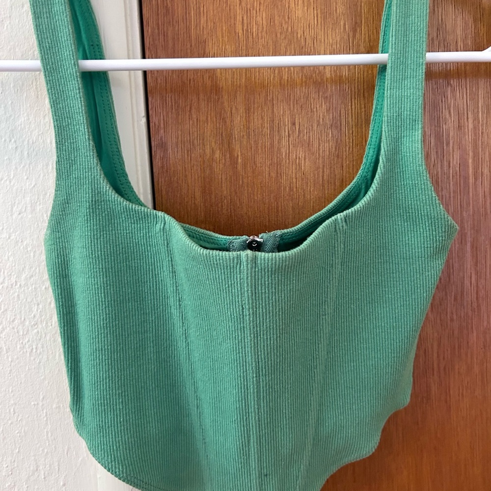 Princess Polly Green Ribbed Crop Top - Picture 2 of 3